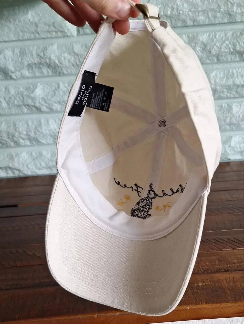 David And Young Off White Wile And Free Tiger Baseball Hat